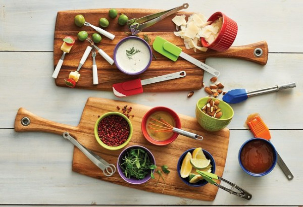 M&M Food Market image